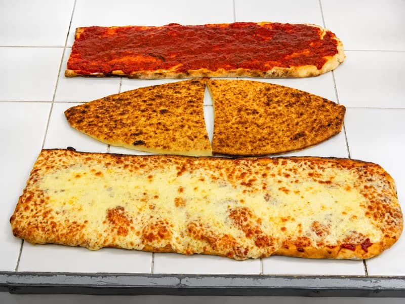 Combo 5 - 8 porciones de pizza, fainá y Pepsi