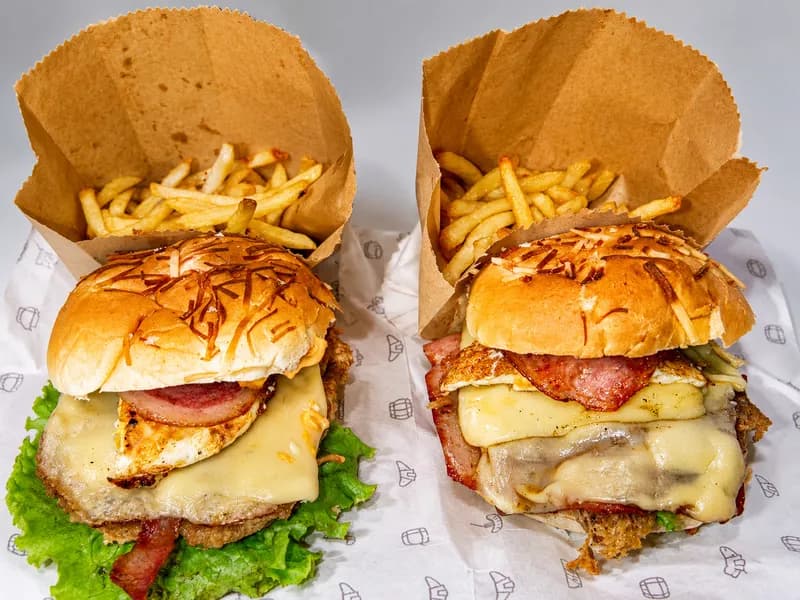 Chivito canadiense doble