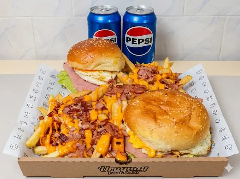 2 hamburguesas + fritas cheddar + 2 Pepsi